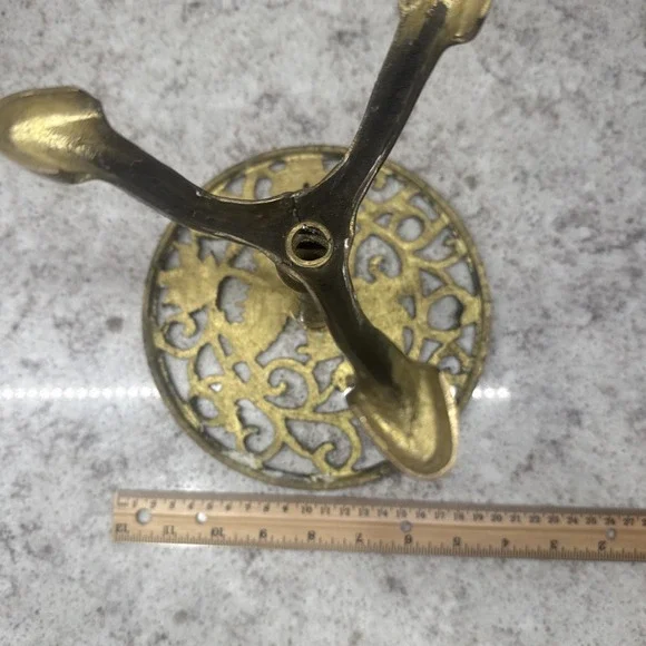 Vintage Brass Plant Stand With Squirrel & Grapevine Design – 8" Tall - Picture 4 of 4